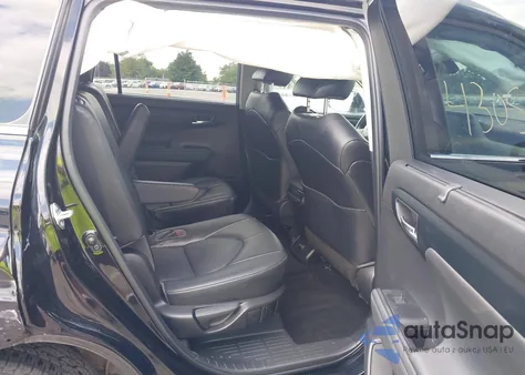 2022 Toyota Highlander Xle z USA, uszkodzony, nr VIN 5TDGZRBHXNS192902